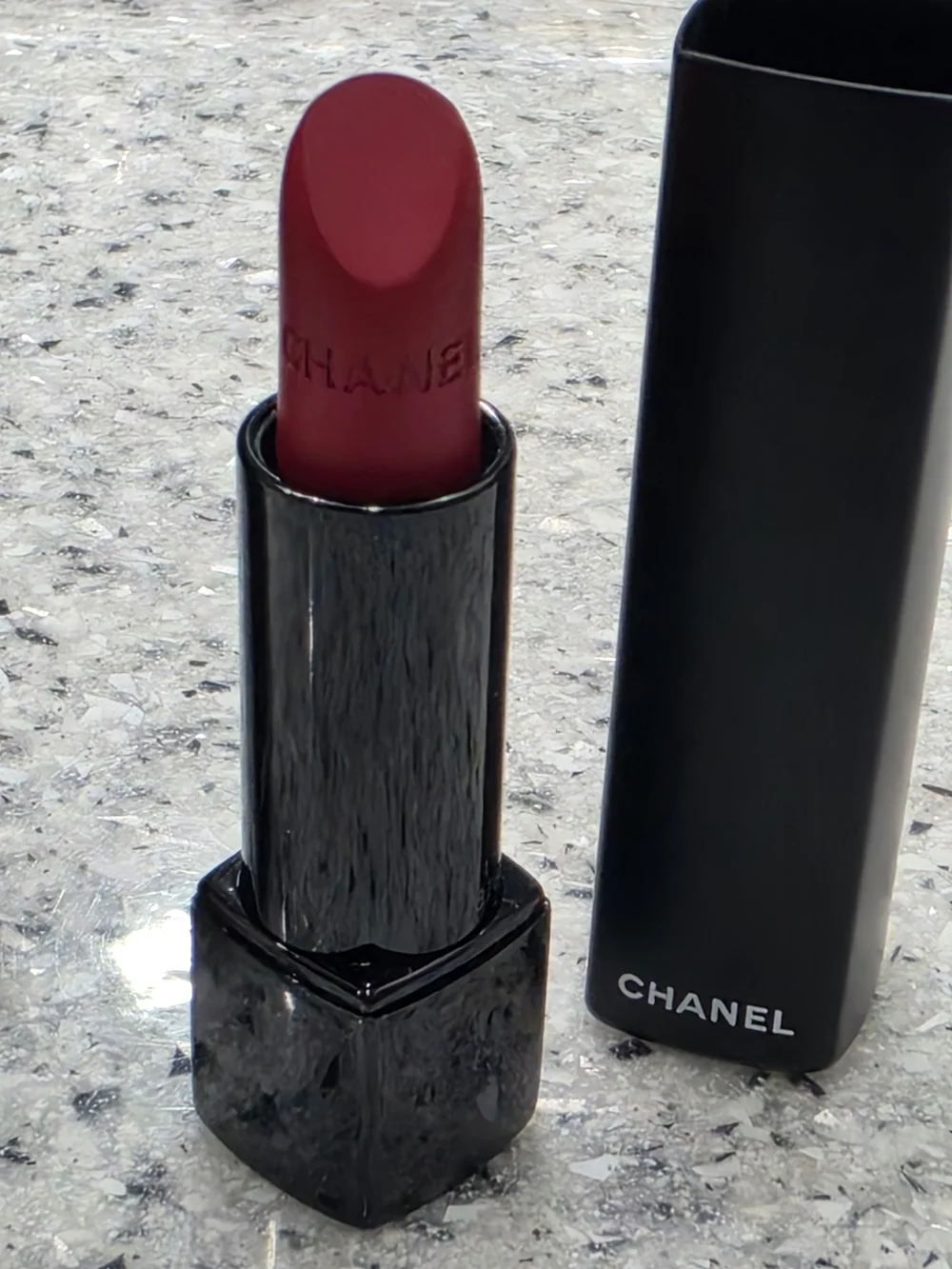 CHANEL Rouge Allure Velvet Extrême Lipstick in Deep Rose